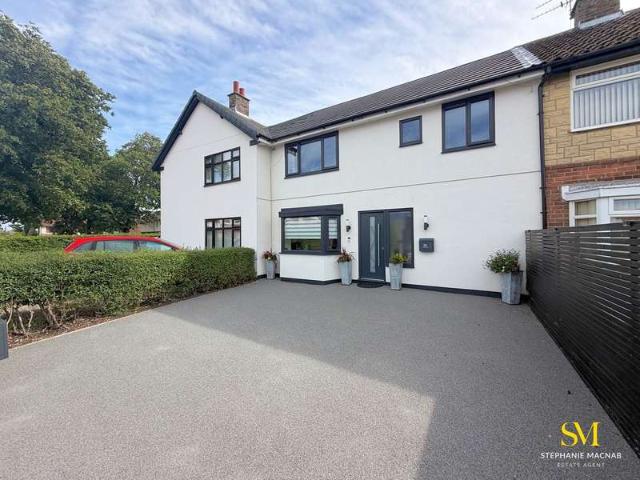 Cottage for sale in Lady Green, Sefton