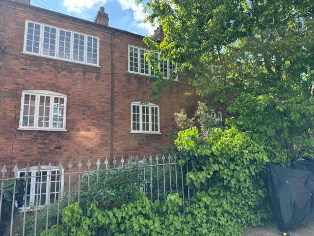 Cottage for sale in Spon End, West Midlands