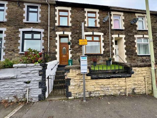 Cottage for sale in Pontygwaith, Wales