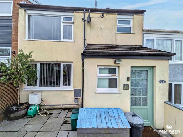 Cottage for sale in Carmarthen, Wales