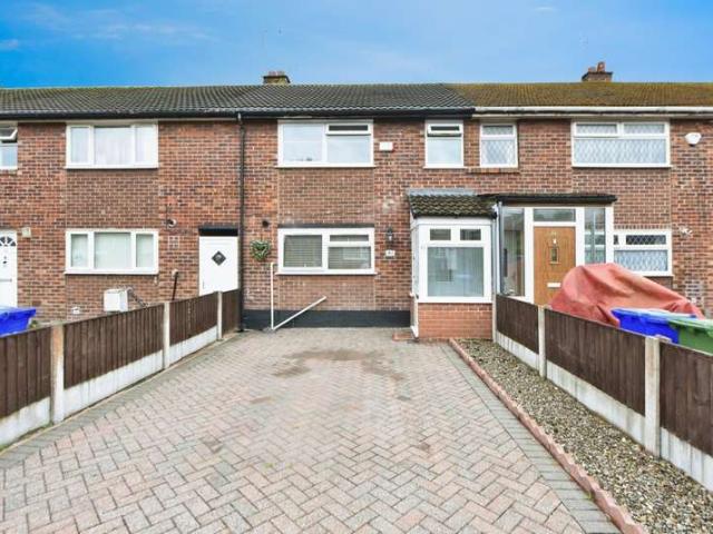 Terraced House for sale in Hyde, Newton