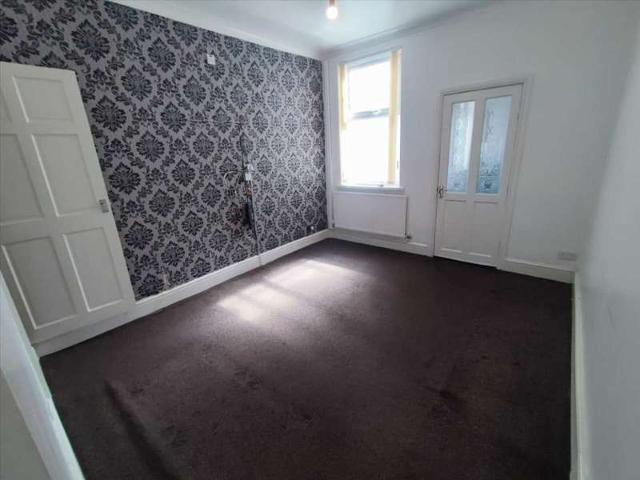 Cottage for rent in Highfields, Old Wharf