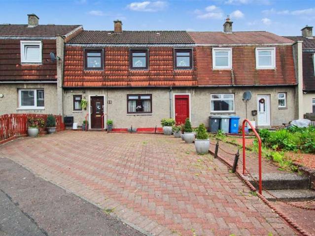 Cottage for sale in Carluke, Scotland