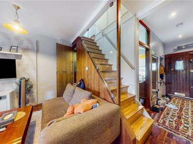 Cottage for sale in Alperton, Greater London