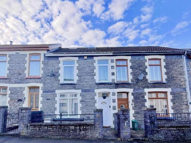 Cottage for sale in Gadlys, Aberdare