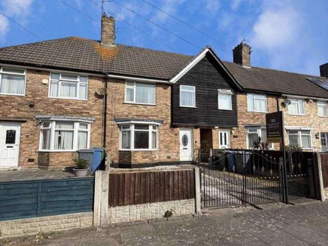 Cottage for sale in Calderstones