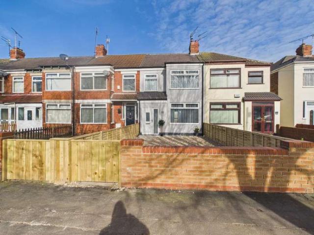 Cottage for sale in Newland, Hull