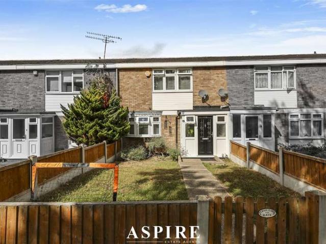 Cottage for sale in Lee Chapel, Basildon