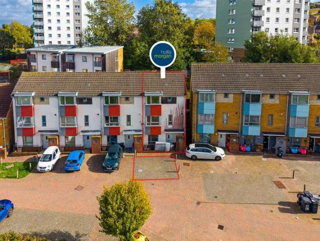 Cottage for sale in Hartcliffe, Bristol