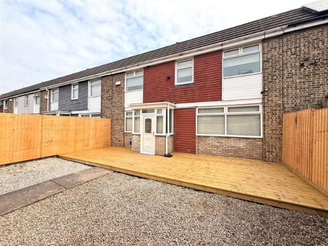 Cottage for sale in Bransholme, Hull