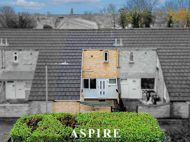 Cottage for sale in Vange, Essex
