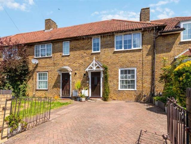 Cottage for sale in London Borough of Merton, Greater London