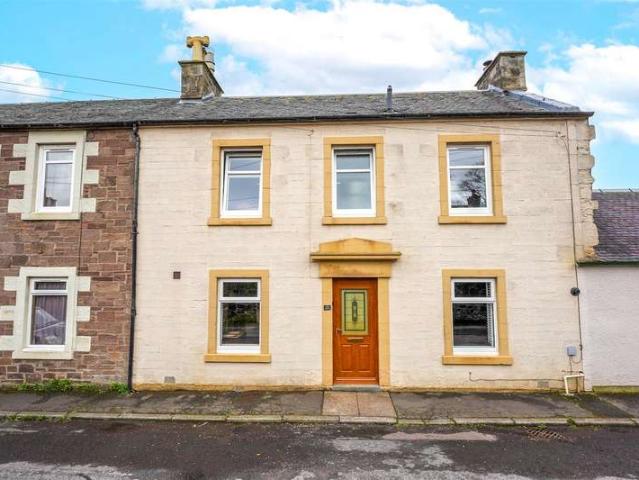Cottage for sale in Lanark, Scotland