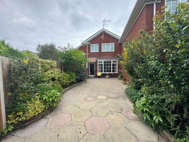 Cottage for sale in Southport, Sefton