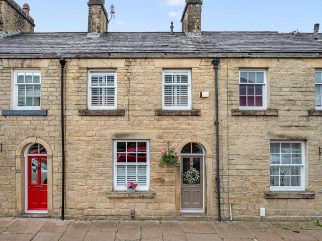 Cottage for sale in Lee Bank, Greater Manchester