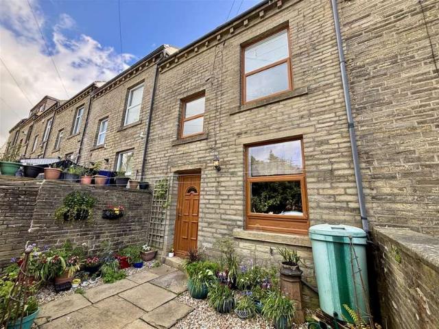 Cottage for sale in Denholme, West Yorkshire