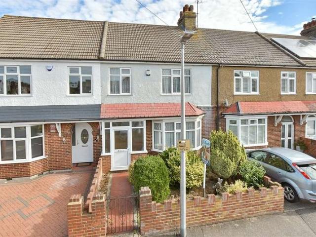 Cottage for sale in Gillingham