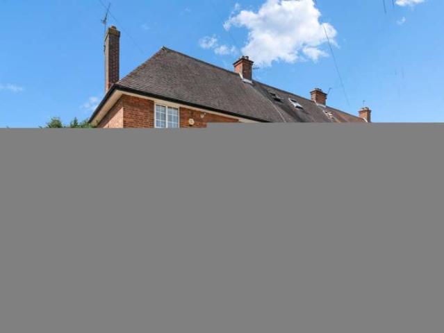 Cottage for sale in Hayes, Greater London