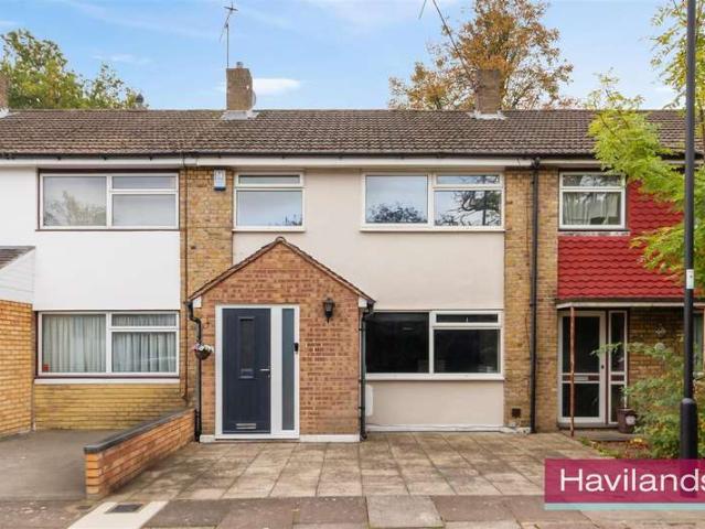 Cottage for sale in Edmonton, Greater London