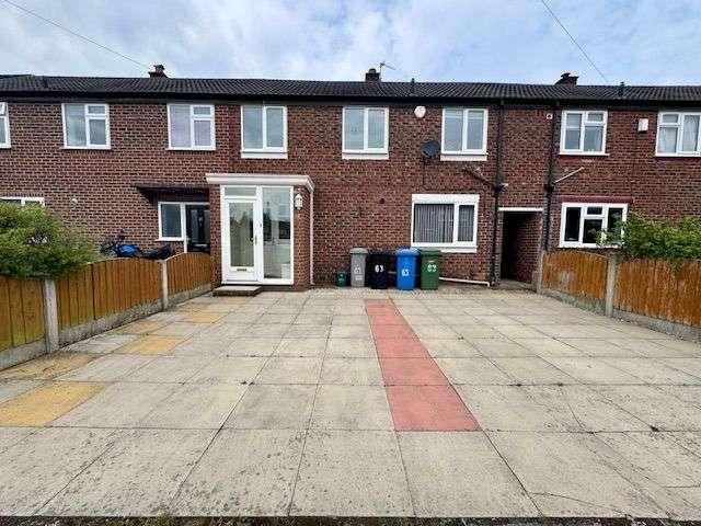 Cottage for sale in Ashton upon Mersey, Trafford Park