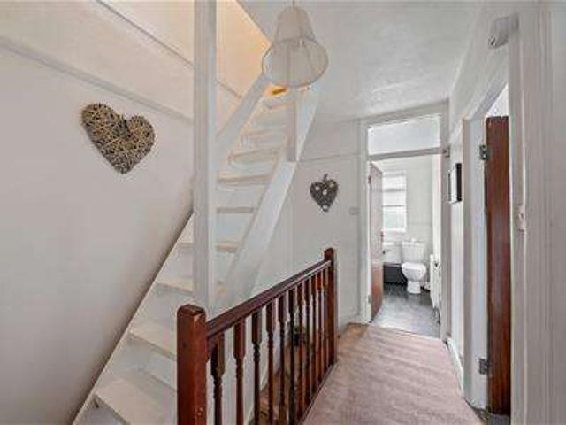Cottage for sale in London Borough of Merton, Mitcham