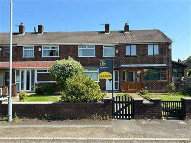Cottage for rent in Bank Top, Bury