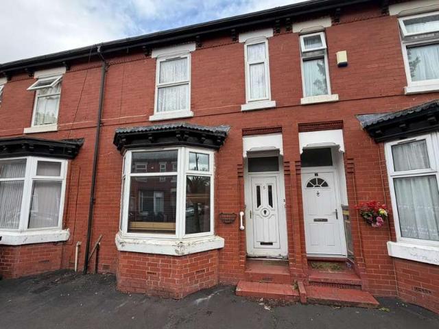 Cottage for sale in Whalley Range, Manchester