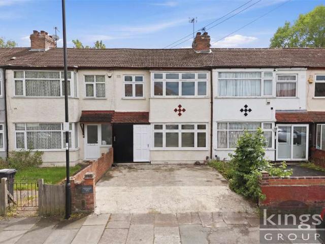 Cottage for sale in Ponders End, Greater London