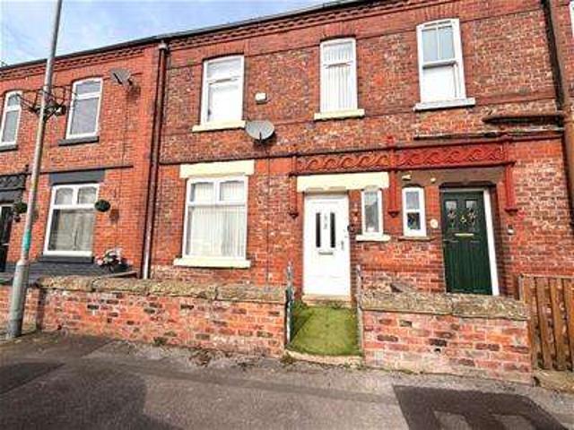 Cottage for sale in Pendock, Greater Manchester