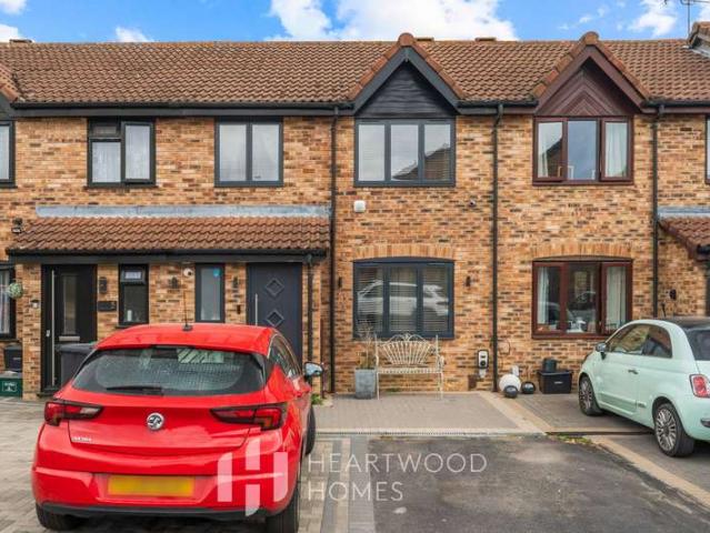 Cottage for sale in Jersey Farm, St Albans