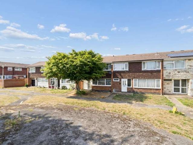 Cottage for sale in Iver