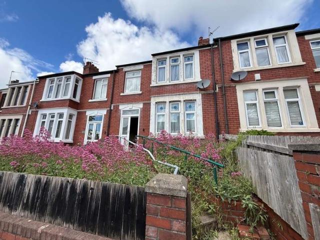 Cottage for sale in Cwm Talwg, Barry