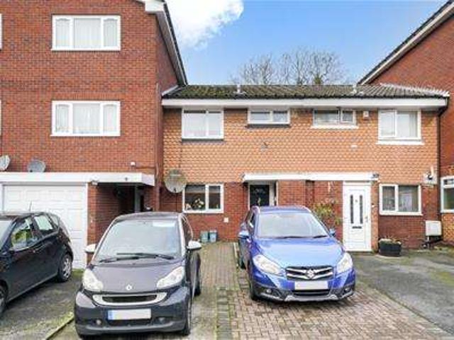 Cottage for sale in London Borough of Ealing, Greater London