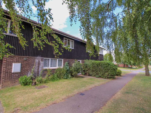 Cottage for rent in Studlands Park, Chedburgh