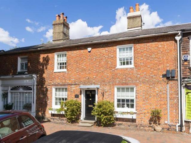 Cottage for sale in The Butts, Kent