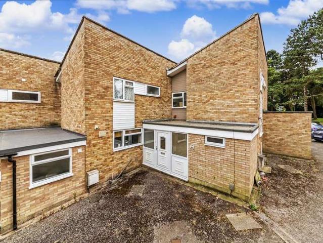 Cottage for sale in Ashlyns Estate, Pouchen End