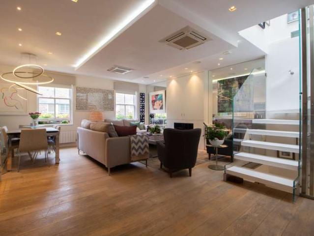 Cottage for sale in Kensal Town, Bayswater