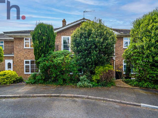 Cottage for sale in Binstead, Ryde