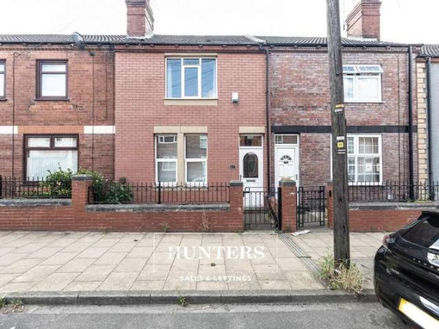 Cottage for sale in Cutsyke, Castleford