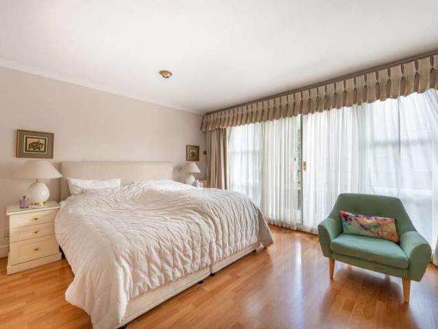 Terraced House for sale in Notting Hill, Notting Hill