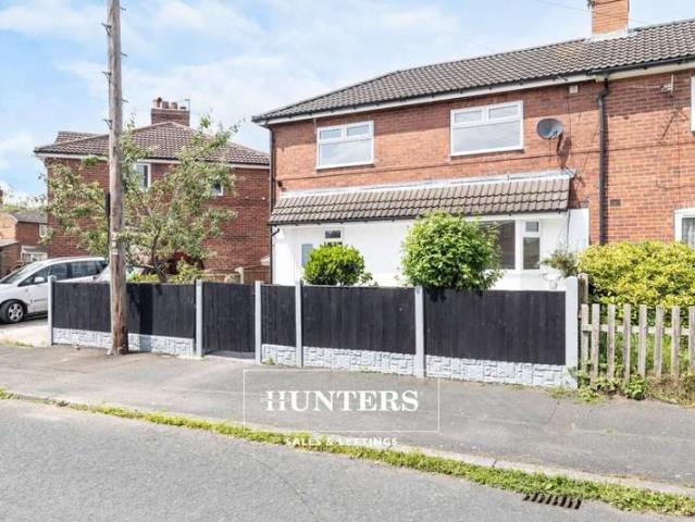 Cottage for sale in Allerton Bywater, West Yorkshire