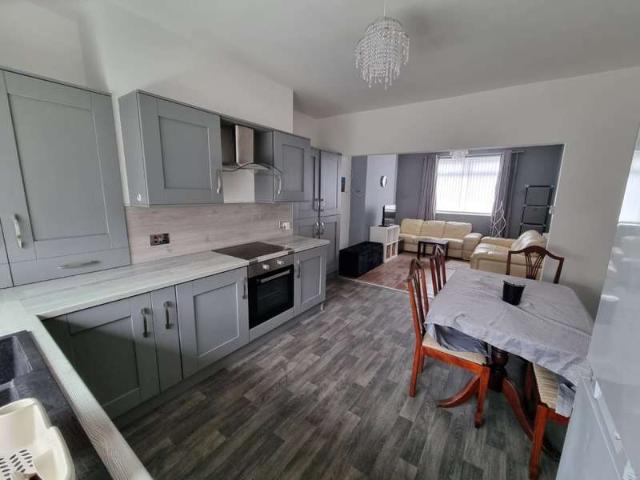 Cottage for sale in Chilton