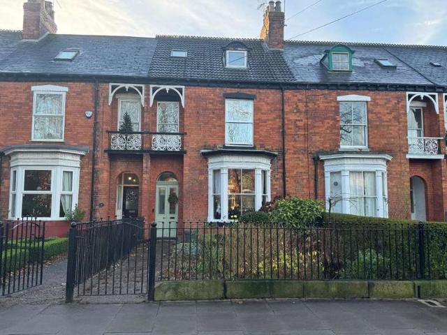 Cottage for sale in Avenues, Hull