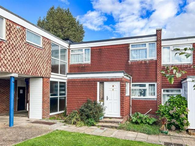Cottage for sale in West End, Fareham