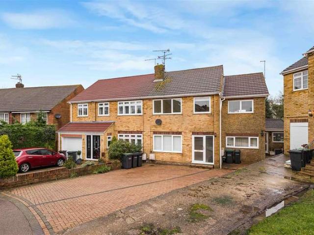 Cottage for sale in Hamerton, Kent