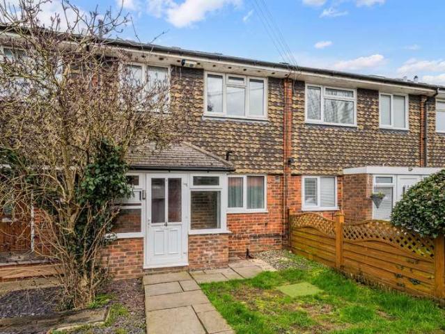 Cottage for sale in Red Hill, Surrey