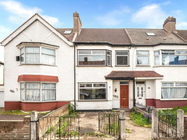 Cottage for sale in Greater London