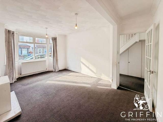 Cottage for rent in Badgers Dene, Grays