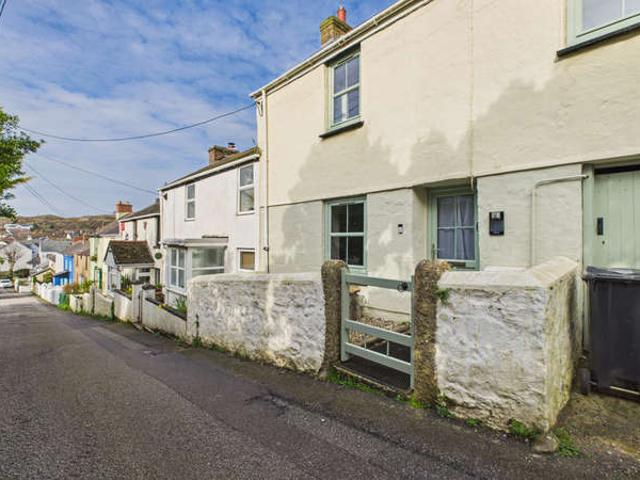 Cottage for sale in Hayle, Cornwall