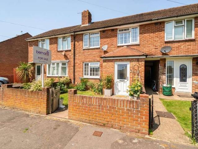 Cottage for sale in Spring Vale, Hampshire